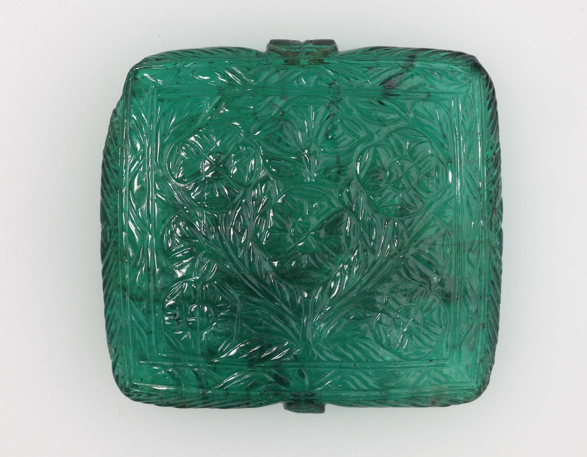 Carved Colombian emerald pendant with a floral design, Mughal India circa 1650–75, Khalili Collections