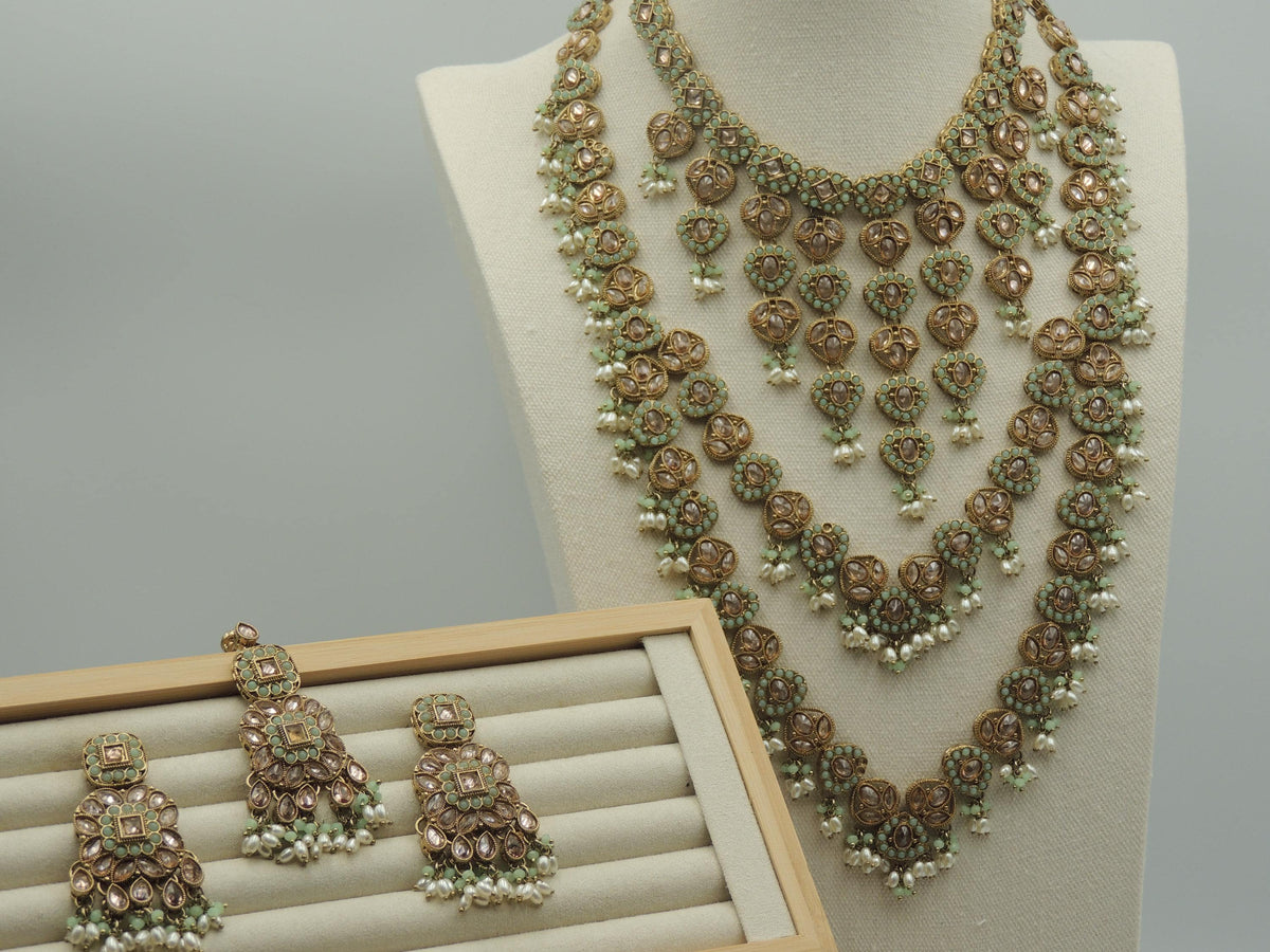 Zareena Layered Set