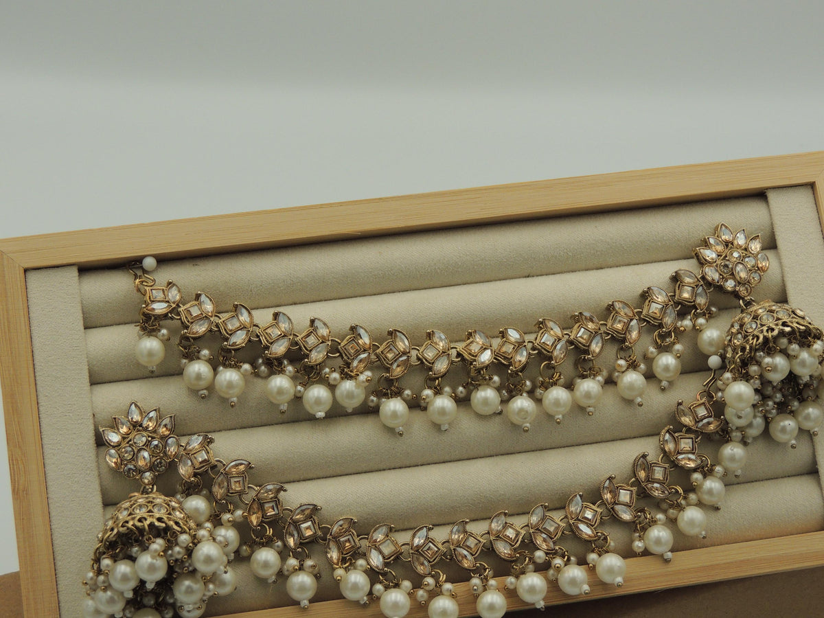 Mehrunisa Earrings