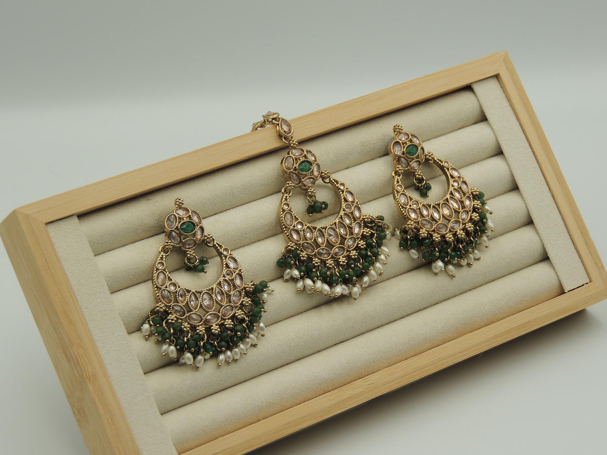 Amaira Emerald Tikka Set