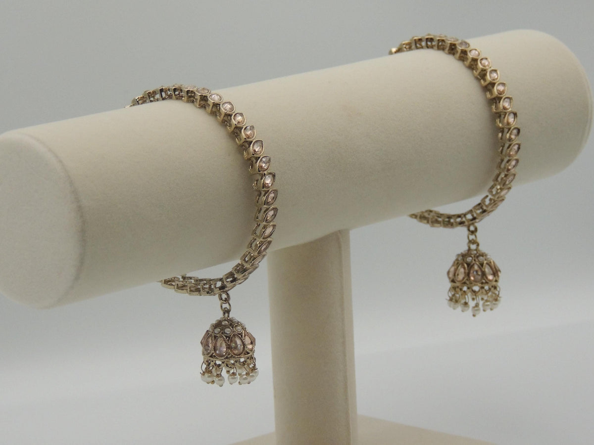 Noor Kaleere Bangles