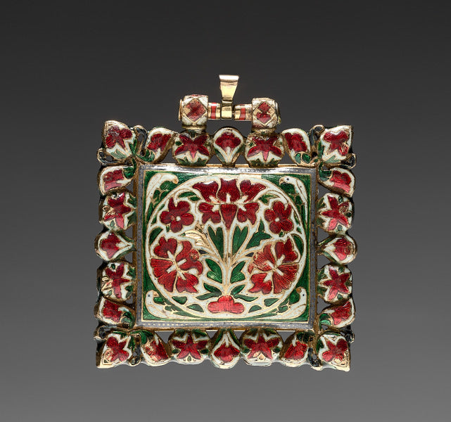Enamelled Jaipur pendant with red flowers, green foliage, white birds and a square floral border, Cleveland Museum of Art