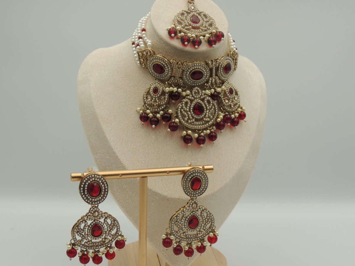 Suhana Pearl Choker Set