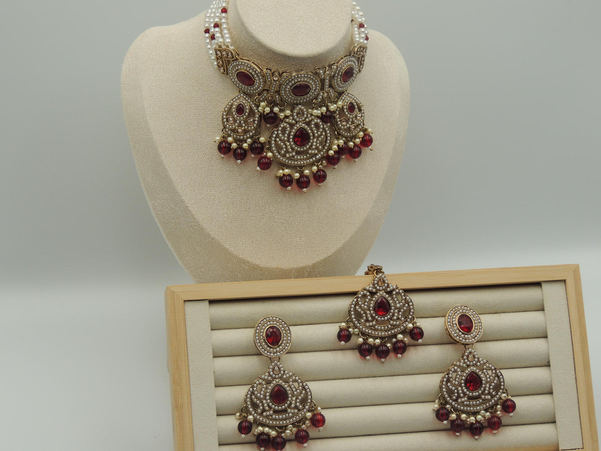 Suhana Pearl Choker Set