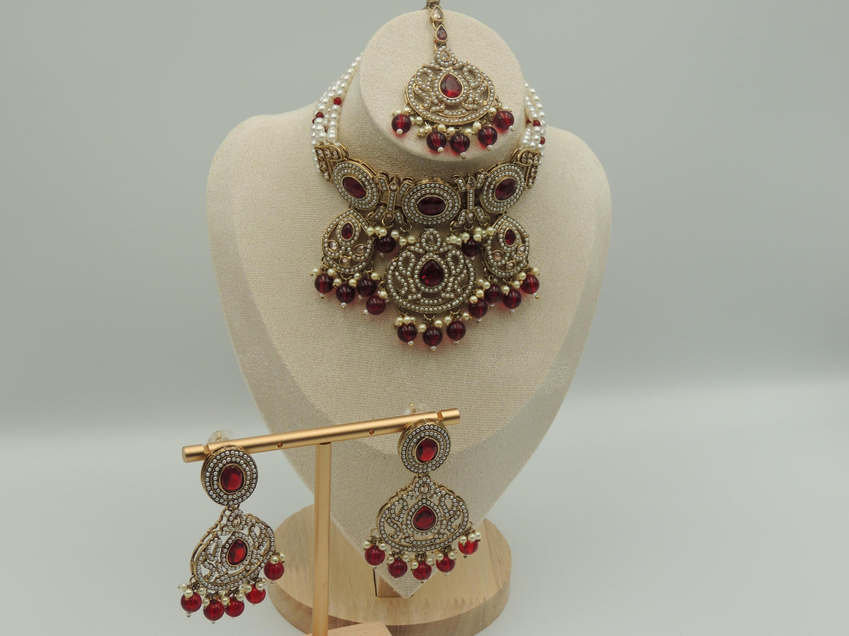 Suhana Pearl Choker Set