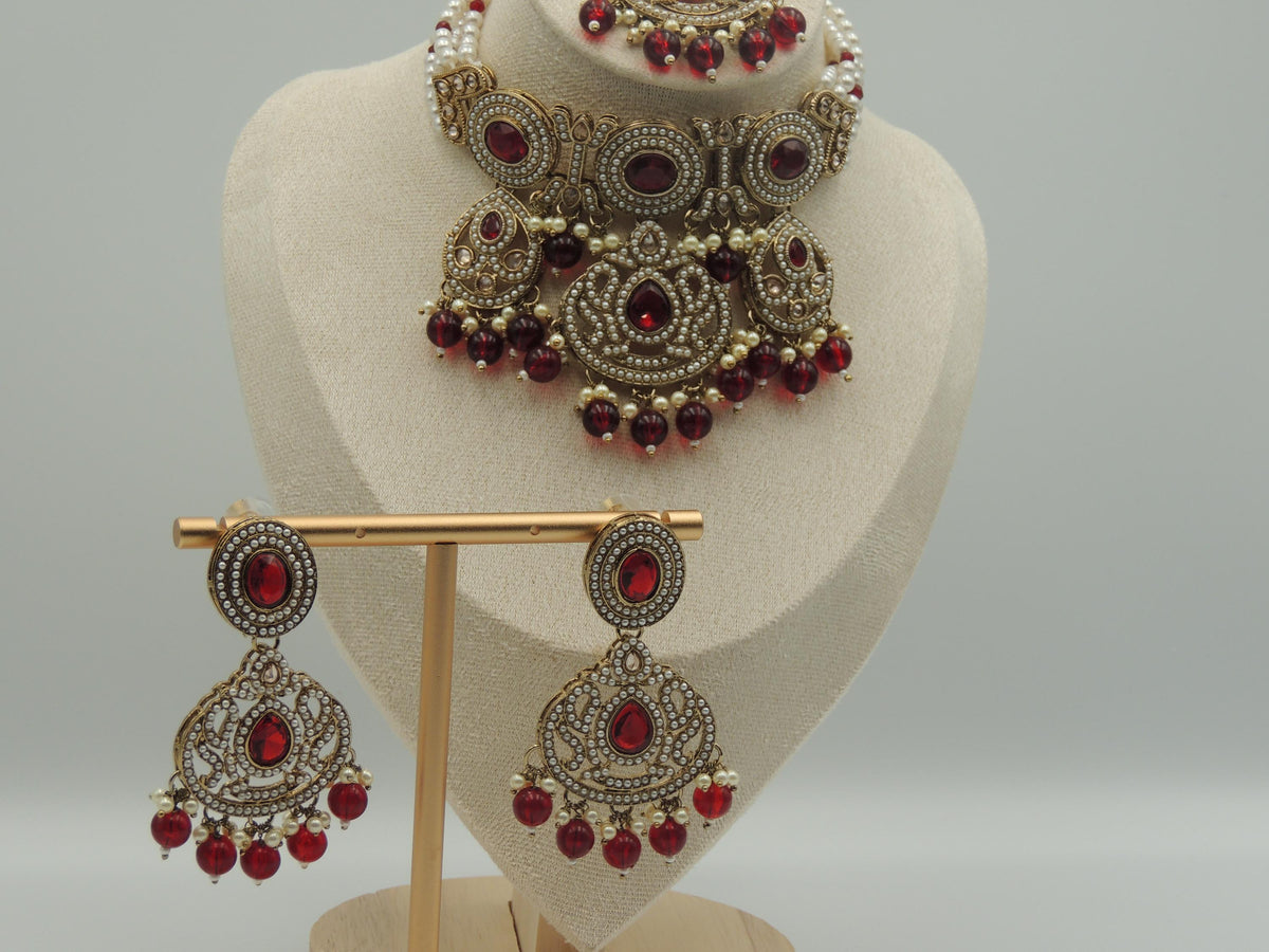 Suhana Pearl Choker Set
